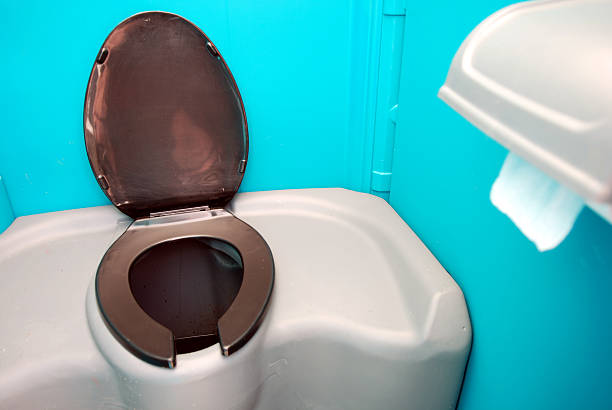 Best Porta potty delivery and setup  in Lester Prairie, MN